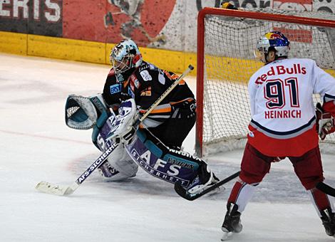 Alex Westlund Liwest Black Wings Linz EC Red Bull Salzburg