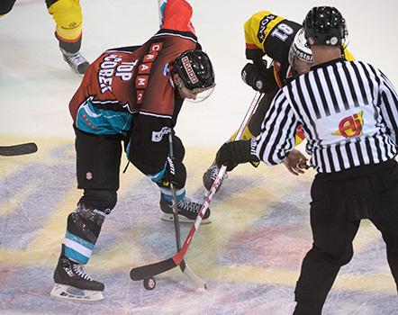 Philipp Lukas (EHC Liwest Black Wings Linz) undforward Thomas Ruefenacht #81 of SC Bern EHC Liwest Black Wings Linz vs SC Bern