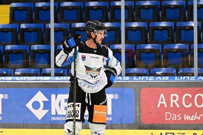 Travis Barron (Steinbach Black Wings Linz), Eistraining Steinbach Black Wings Linz , Linz AG Eisarena