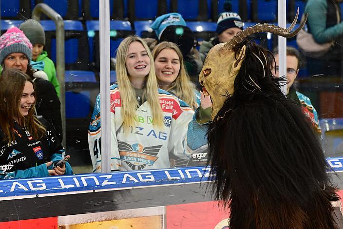 Perchten der Urfahraner Beislteufl in der Linzer Eishalle,  28. Runde ICE, Steinbach Black Wings Linz vs HC Falkensteiner Pustertaler Wölfe, Linz AG Eisarena