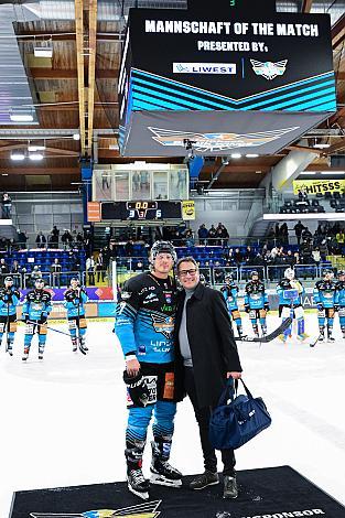 Spieler des Abends Brian Lebler (Steinbach Black Wings Linz), 23. Runde ICE, Steinbach Black Wings Linz vs HCB Suedtirol Alperia, Linz AG Eisarena