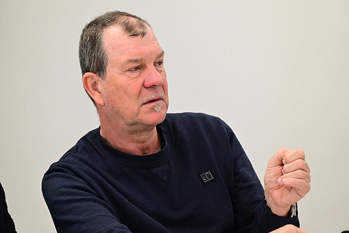 Walter Ameshofer (LRV OÖ Vize Präsident) Pressekonferenz zum 64. Rad Saison Eroeffnungsrennen Leonding
