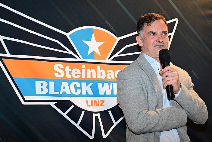 Präsident Peter Nader (Steinbach Black Wings Linz) Steinbach Black Wings Linz , VIP Bereich, Linz AG Eisarena