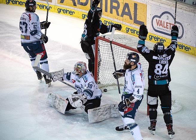 Fabio Hofer (EHC Liwest Black Wings Linz) und Corey Locke (EHC Liwest Black Wings Linz) feiern das 1 zu 0, EHC Liwest Black Wings Linz vs Fehervar AV 19