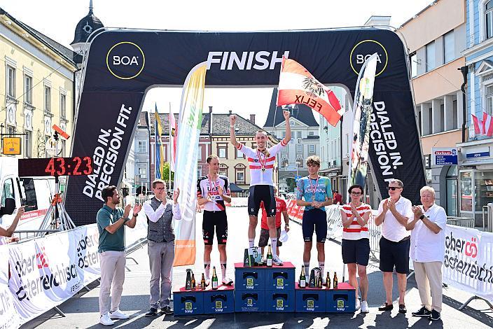 Podest Herren v.l. 2. Platz Felix Grossschartner (AUT, UAE Team Emirates - XRG), Sieger Michael Gogl (AUT, Alpecin - Premier Tech), 3. Platz Marco Schrettl (AUT, XDS Astana Team) Österreich Staatsmeisterschaft, Strasse, ÖSTM Schwanenstadt - OÖ