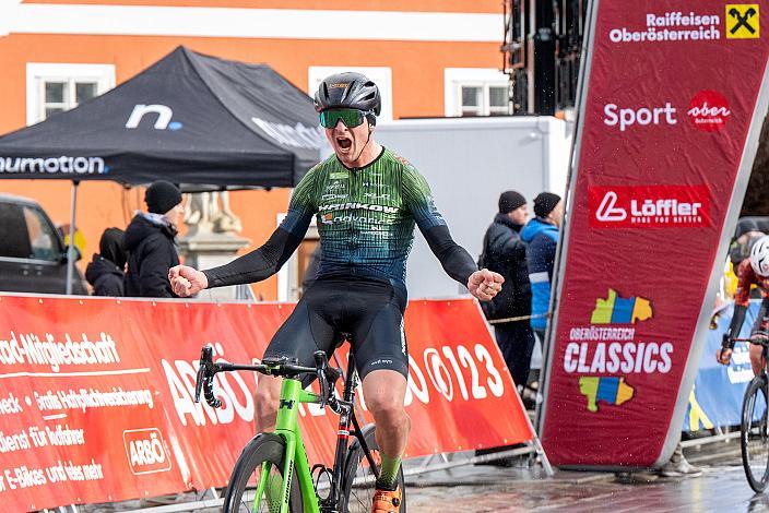 Sieger Jaka Primozic (SLO, Hrinkow Advarics)  63. Saison Eroeffnung Leonding Herren, Road Cyling League Austria