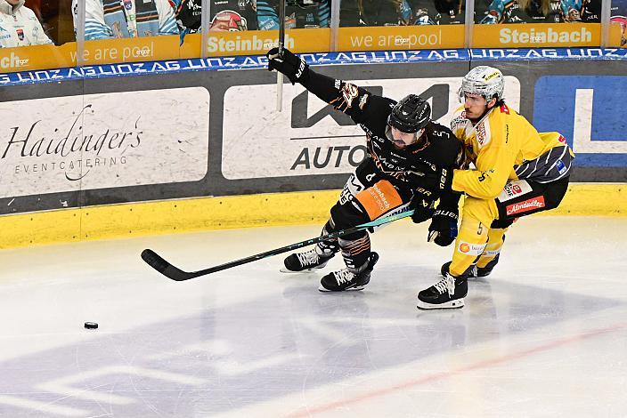 Shawn St.Amant (Steinbach Black Wings Linz), Dominic Hackl (Vienna Capitals), 16. Runde ICE, Steinbach Black Wings Linz vs Vienna Capitals, Linz AG Eisarena 