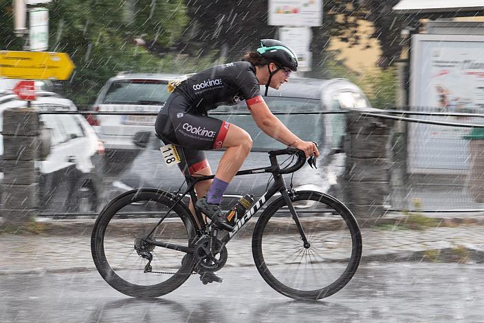 Siegerin Petra Zsanko (HUN, Team Cookina ARBÖ ASKÖ Graz RLM Stmk) Mühlviertler Hügelwelt Classic, 1. Kriterium in Königswiesen, Radsport, Kriterium