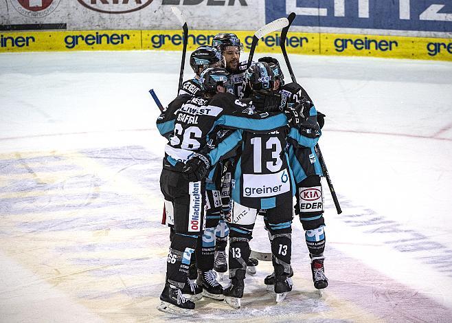 Linz feiert das 1 zu 1 EHC Liwest Black Wings Linz vs HC Orli Znojmo
