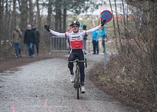 07.01.2018, St. Pölten, AUT, Rad Querfeldein Staatsmeisterschaft Elite Herren, 2018, St. Pölten, Niederösterreich, im Bild Gregor Raggl (AUT, Möbel Märki MTB Pro Team) Staatsmeister 2018 //  during cycling cross championship, St. 