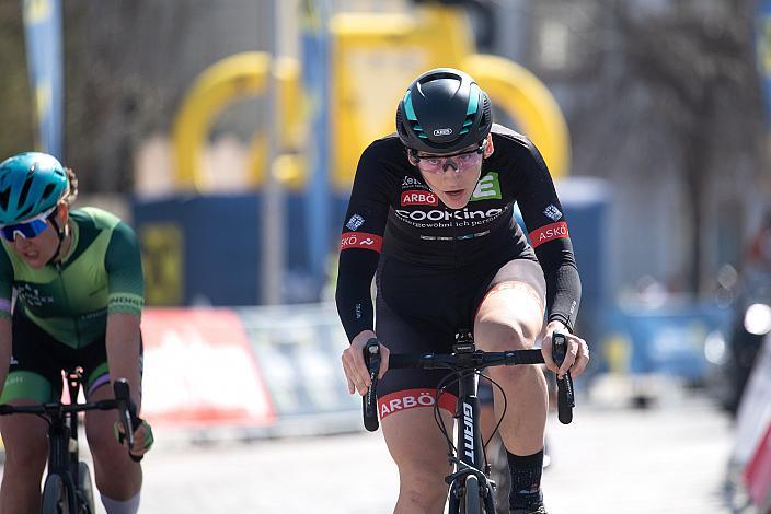 Siegerin Petra Zsanko (HUN, Team Cookina ARBÖ ASKÖ Graz RLM Stmk) Damen Elite, U23, Radliga, 61. Radsaison-Eröffnungsrennen Leonding, Oberösterreich 