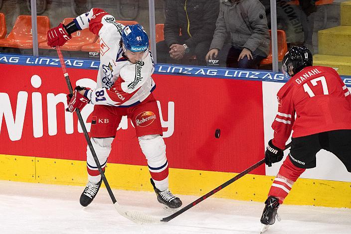 David Cienciala (CZE), Stürmer Manuel Ganahl (AUT) Österreich vs Tschechische Republik, Eishockey Nationalteam, Testspiel Linz, Oberösterreich 