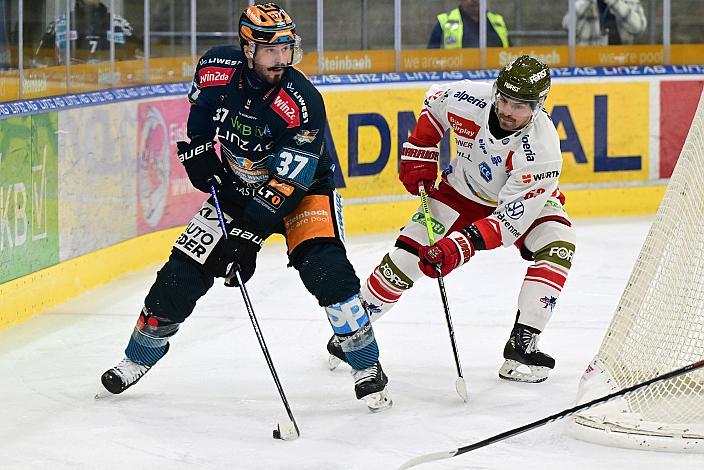 Andreas Kristler (Steinbach Black Wings Linz), Joshua Teves (HCB Suedtirol Alperia) Steinbach Black Wings Linz vs HCB Südtirol Alperia, ICE Eishockey Liga, Linz AG Eisarena