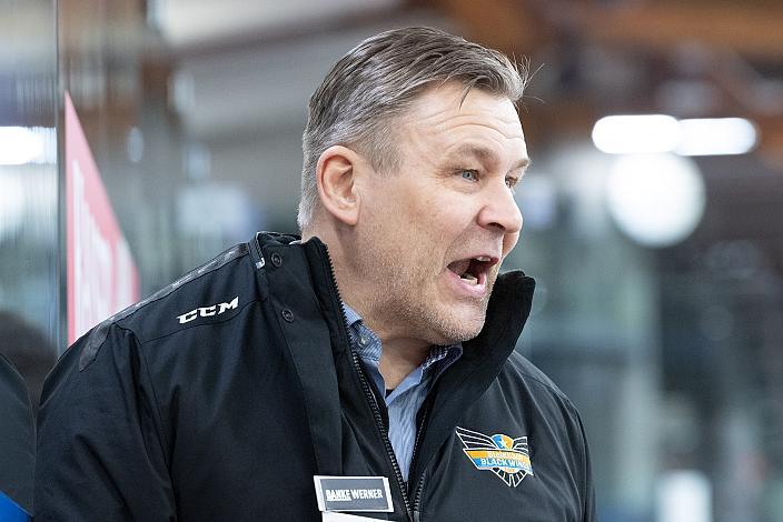 Head Coach Raimo Summanen (Steinbach Black Wings Linz) Steinbach Black Wings Linz vs Tesla Orli Znojmo, bet-at-home ICE Hockey League