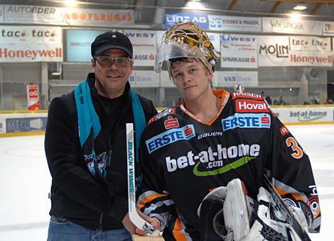 Lorenz Huirn Tormann Liwest Black Wings Linz Spieler des Abends gegen EC Red Bull Salzburg