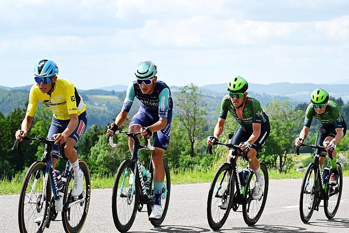 Im Gelben Trikot des Gesamtführenden Henrique Ribeiro Bravo (BRA, Soudal - Quickstep Devo Team), Riccardo Zoidl (AUT, Hrinkow Advarics), Jaka Primozic (SLO, Hrinkow Advarics),   4. Etappe Aigen - Schlägl Aigen - Schlägl, Oberösterreich Rundfahrt