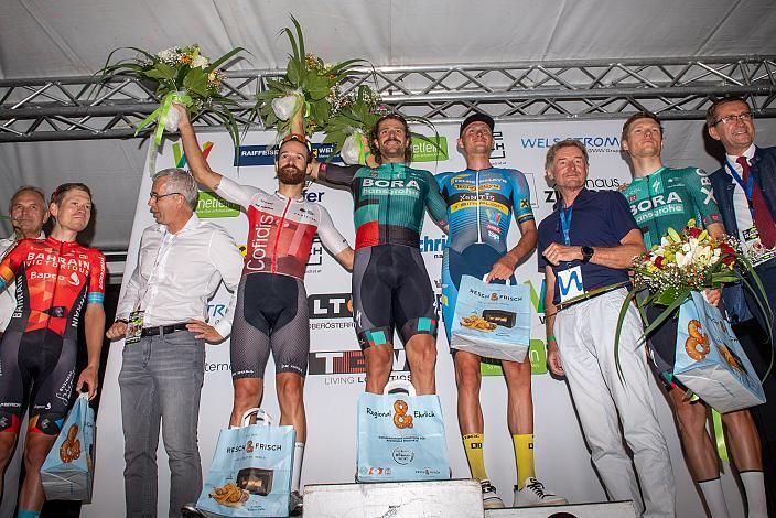 Das Siegerpodest 4. Platz Aleksandr Vlasov (RUS, Bora-Hansgrohe), 2. Platz Simon Geschke (GER, Cofidis, Solutions Credits), Sieger Marco Haller (AUT, Bora - Hansgrohe), 3. Platz Moran Vermeulen (AUT, Team Felbermayr Simplon Wels), 5. Platz Hermann Pernsteiner (AUT, Bahrain - Victorious)Radsport Wels Innenstadtkriterium