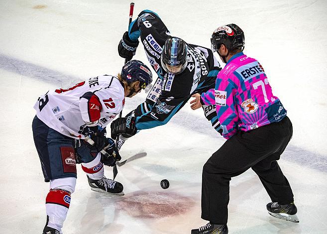Rick Schofield (EHC Liwest Black Wings Linz), Sebastien Sylvestre (KHL Medvescak Zagreb)  EHC Liwest Black Wings Linz vs EKHL Medvescak Zagreb