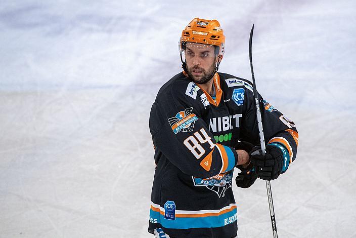 Dragan Umicevic (Steinbach Black Wings 1992) Steinbach Black Wings 1992 vs iClinic Bratislava Capitals, Qualifikationsrunfe Eishockey, Bet at Home ICE Hockey League
