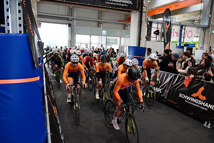 Fahrt durch die Fabrikshalle, Kriterium Elite, Holzhausen, OÖ