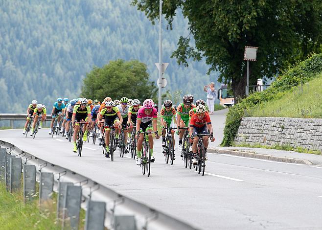 Das Feld in Imst  2. Etappe Feldkirch - Fulpmes-Telfes  70. Ã–sterreich Rundfahrt 