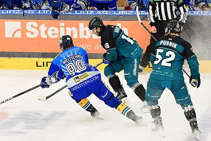 Paolo Wieltschnig (EC iDM Wärmepumpen VSV), Lukas Kainz (Steinbach Black Wings Linz), Julian Pusnik (Steinbach Black Wings Linz),  Testspiel Steinbach Black Wings Linz vs EC VSV, Linz AG Eisarena 