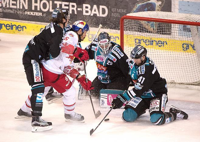 Brian Lebler (EHC Liwest Black Wings Linz), Thomas Raffl (EC Red Bull Salzburg), Tormann Michael Ouzas (EHC Liwest Black Wings Linz), Mario Altmann (EHC Liwest Black Wings Linz) EHC Liwest Black Wings Linz vs EC Red Bull  Salzburg 6. Semifinale
