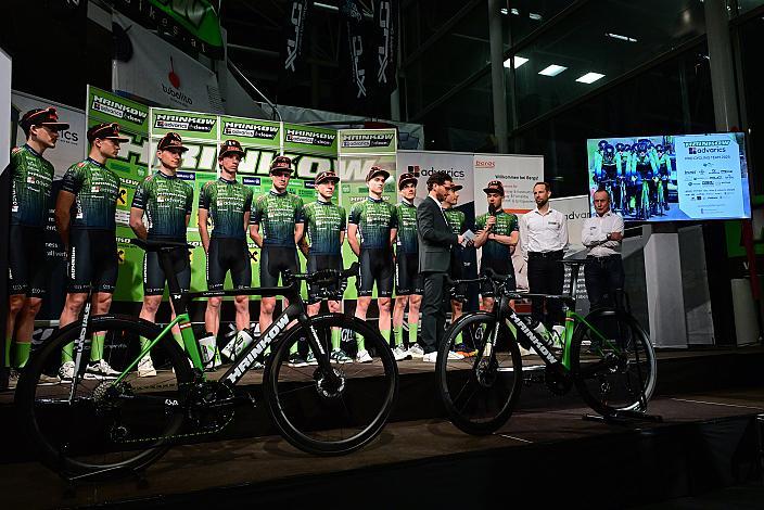v.l. Maximilian Kabas (AUT,), Loic Bettendorff (LUX,), Valentin Poschacher (AUT,), Richard Riska (SVK),  Dominik Hödlmoser (AUT, Hrinkow Advarics), Riccardo Verza (ITA), Paul Buschek (AUT,), Edward Ravasi (ITA), Giacomo Ballabio (ITA), Riccardo Zoidl (AUT), Sportlicher Leiter Matej Mugerli (SLO, Hrinkow Advarics), Teampräsentation, Steyr, Team Hrinkow Advarics Cycleang, UCI Continental Team, 
