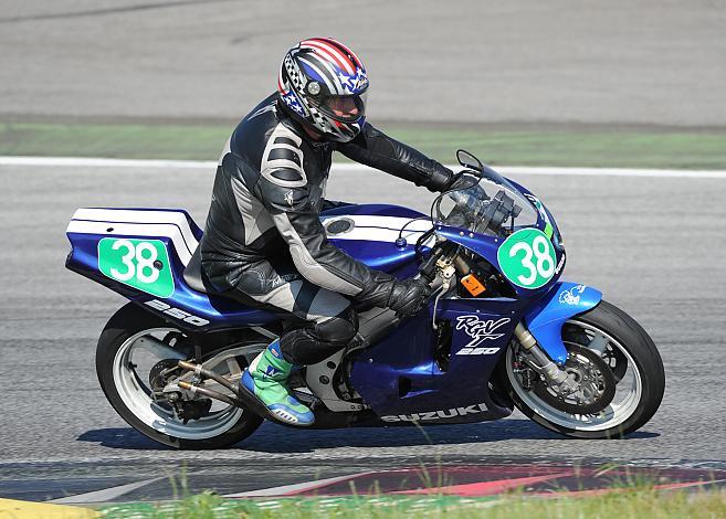 #38 Reinhard Erich Lipsansky, AUT, Suzuki RGV 250