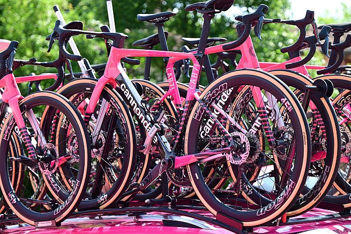 Team EF Education - EasyPost, USA 108. Giro d Italia, Stage 14, Fiume Veneto - Asiago (219km)
