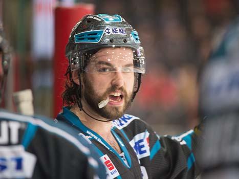 Sebastien Piche, Liwest Black Wings Linz. EHC Liwest Black Wings Linz vs UPC Vienna Capitals 3. SF