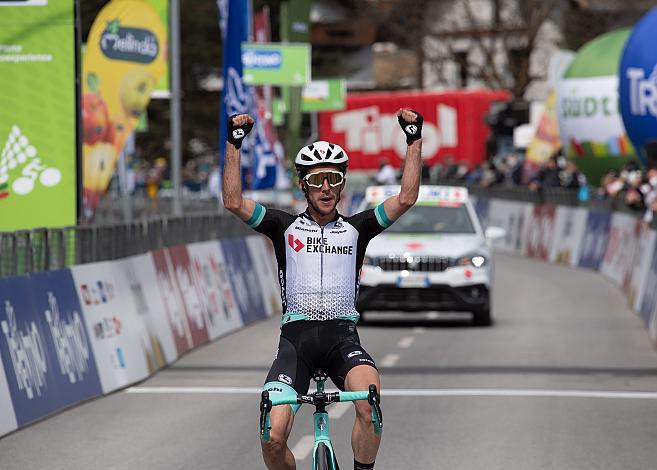 Etappensieger Simon Yates (GBR, Team BikeExchange) 44th Tour of the Alps, 2. Etappe Innsbruck Feichten im Kaunertal 121,5km, UCI Pro Series