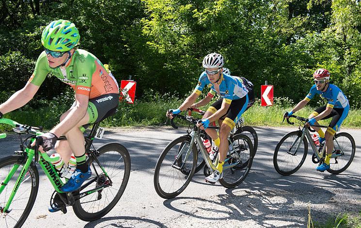  v.l. Dominik Hrinkow (AUT, Hrinkow Advarics Cycleang Team), Sieger Riccardo Zoidl (AUT, Team Felbermayr Simplon Wels), 2. Platz Lukas Schlemmer (AUT, Team Felbermayr Simplon Wels)