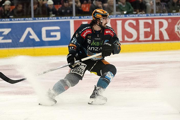 Shawn St.Amant (Steinbach Black Wings Linz) Steinbach Black Wings Linz vs Bemer Pioneers Vorarlberg, Linz AG Eisarena 