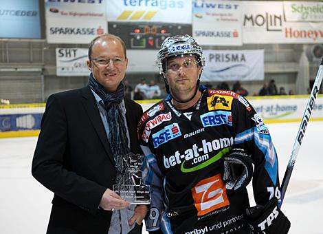 Spieler des Abends Rob Shearer Liwest Black Wings Linz vs. HK Acroni Jesenice