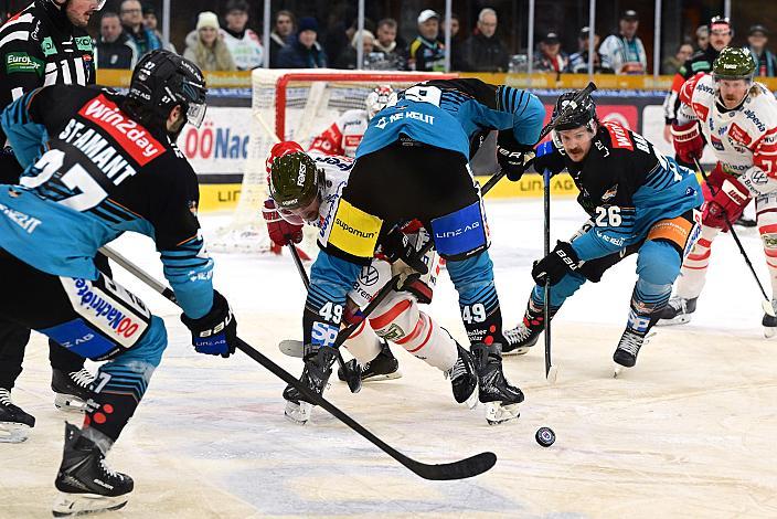 Shawn St.Amant (Steinbach Black Wings Linz), Graham Knott (Steinbach Black Wings Linz), Travis Barron (Steinbach Black Wings Linz),  Runde ICE, Steinbach Black Wings Linz vs HCB Suedtirol Alperia, Linz AG Eisarena 