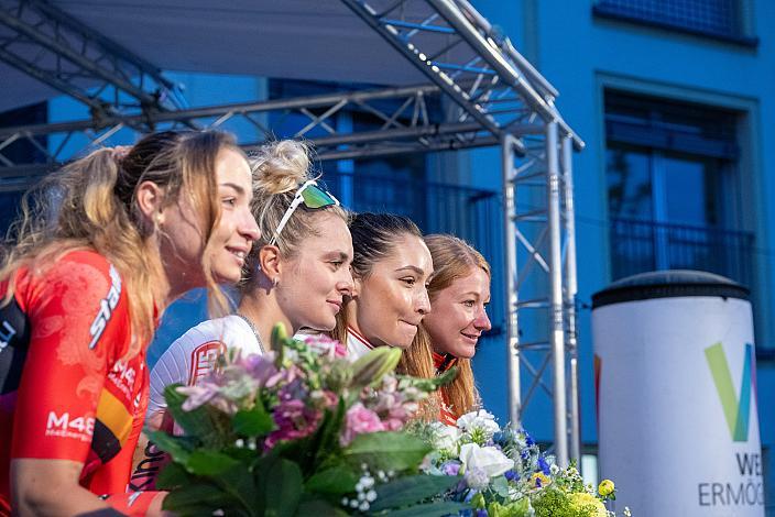 Podest Damen, Elisa Winter (AUT, Wheel Divas Cycling Team), Jana Gigele (AUT, RSG Team Cookina ARBÖ ASKÖ Graz/ RSV Gütersloh 1931 e.V), Kathrin Schweinberger (AUT, Human Powered Health) , Carina Schrempf (AUT, Fenix-Deceuninck), Damenrennen, Kriterium Wels, 