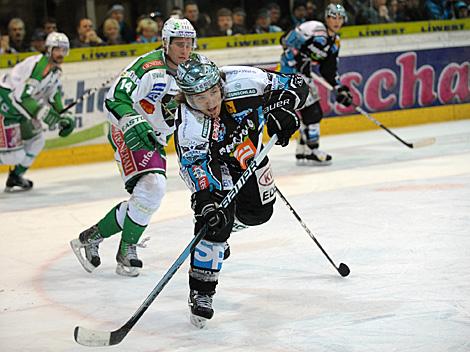 Martin Mairitsch, Stuermer, EHC Liwest Black Wings Linz vs. HDD Tilia Olimpija Ljubljana 