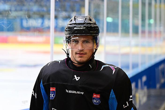 Emilio Romig (Steinbach Black Wings Linz) (Steinbach Black Wings Linz) Erstes Eistraining, Steinbach Black Wings Linz , Linz AG Eisarena 