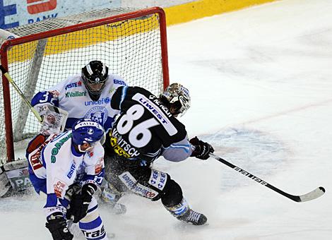 Martin Mairitsch Liwest Black Wings Linz vs. KHL Medvescak Zagreb