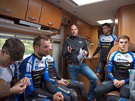Christian Poemer, Sportlicher Leiter, Team NetApp Endura bei der Team Bepsrechung, Radrennen, Paris - Tours