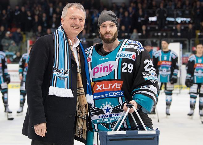Spieler des Abends Tormann Michael Ouzas (EHC Liwest Black Wings Linz) EHC Liwest Black Wings Linz vs HC TWK Innsbruck Die Haie