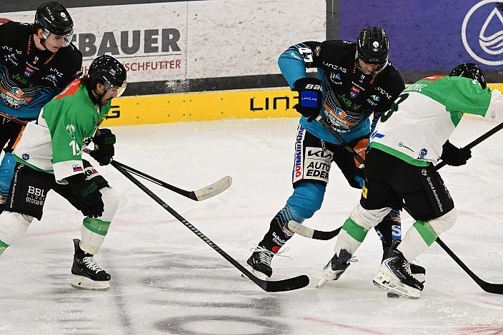 Logan Roe (Steinbach Black Wings Linz), Marcel Mahkovec (HK Olimpija Ljubljana), 22. Runde ICE, Steinbach Black Wings Linz vs HK Olimpija Ljubljana, Linz AG Eisarena 08, 