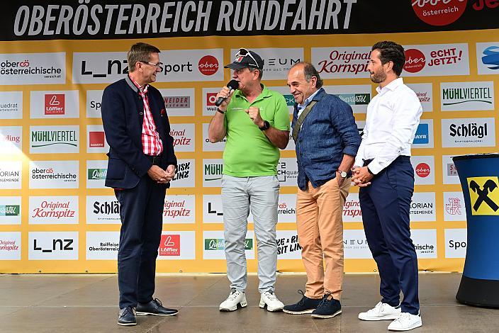vl. Wirtschafts- und Sport-Landesrat Markus Achleitner (Oberösterreich), Walter Ameshofer (LRV OÖ Vize Präsident), Paul Resch (Ex Präsident LRV Oberösterreich), Mario Rossmann (Präsident Cycling Upper Austria, Oberösterreich), 1. Etappe Linz Hauptplatz - Pöstlingberg, Oberösterreich Rundfahrt