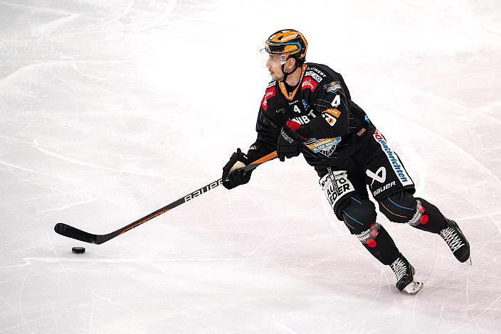 Daine Todd (Steinbach Black Wings Linz) Steinbach Black Wings Linz vs HC TIWAG Innsbruck - Die Haie. Runde 35, ICE Hockey League, Steinbach Black Wings Linz, Linz AG Eisarena 