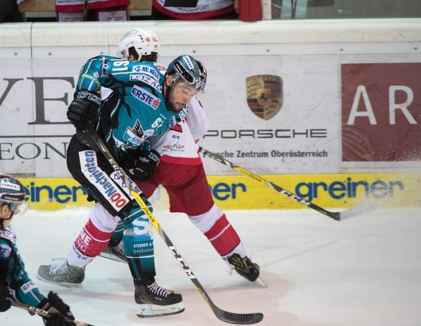 Patrick Spannring (EHC Liwest Black Wings Linz) Manuel Geier (EC KAC)  EHC Liwest Black Wings Linz vs EC KAC, Pick Round