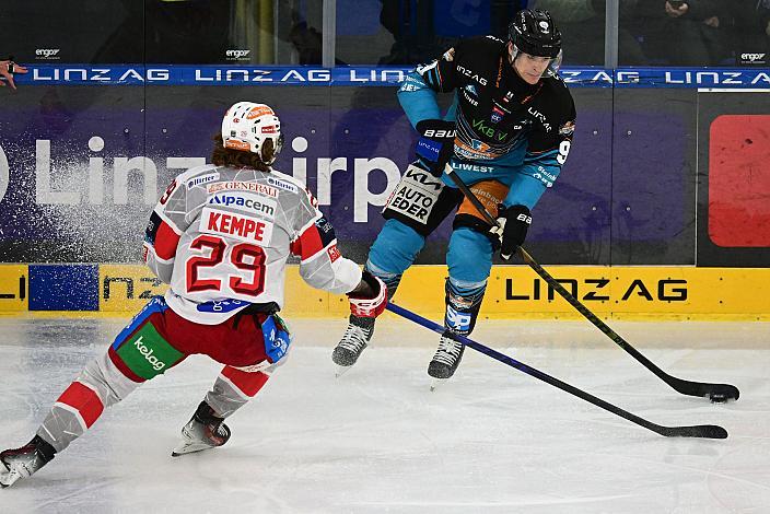 Emilio Romig (Steinbach Black Wings Linz), Mario Kempe (EC KAC) 41. Runde ICE, Steinbach Black Wings Linz vs EC KAC, Linz AG Eisarena 