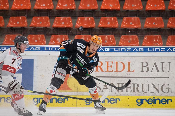 Dennis Yan (Steinbach Black Wings 1992) Steinbach Black Wings 1992 vs iClinic Bratislava Capitals, Qualifikationsrunfe Eishockey, Bet at Home ICE Hockey League