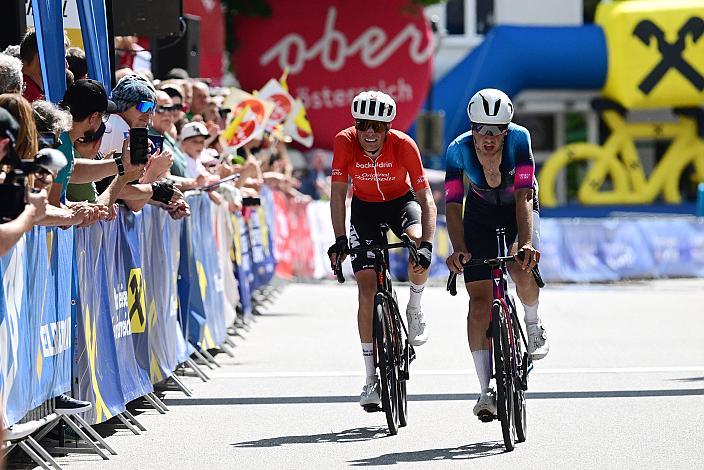 Im Roten Kornspitz Trikot des besten Österreichers Marco Schrettl (AUT, Tirol KTM Cycling Team) 3. Etappe Bad Schallerbach - Aigen - Schlägl, 15. Int. Raiffeisen OÖ-Radrundfahrt UCI Kat. 2.2