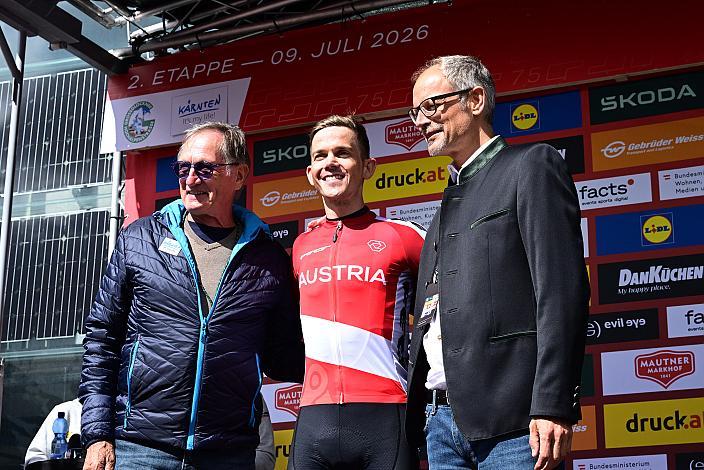 v.l. Franz Klammer (AUT, Skilegende), Etappensieger Gregor Mühlberger (AUT, Austria), 2. Etappe von Bad Kleinkircheim auf den Großglockner, 188km, Tour of Austria